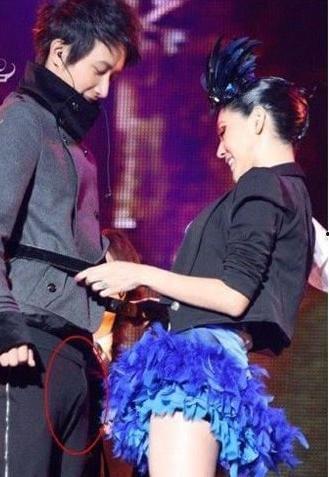 男明星猛攻激凸,荷尔蒙爆棚