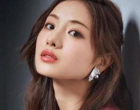 梦见把网红打了,揭秘梦中网红冲突背后的心理密码