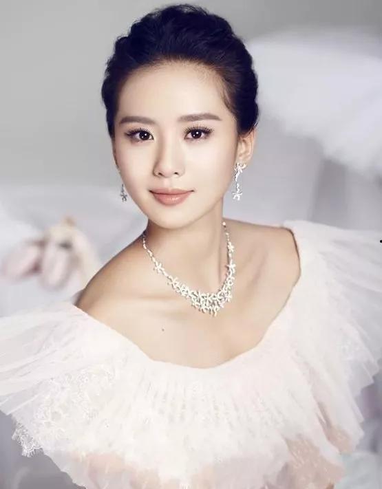 好看的女明星照片,盘点娱乐圈颜值爆表的女明星风采