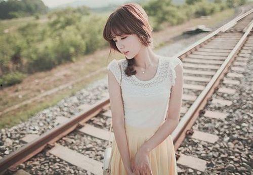 单身搞笑短发女网红是谁,揭秘单身网红的独特魅力